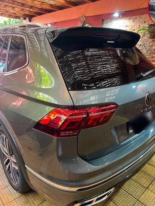 VOLKSWAGEN TIGUAN 2.0 300 TSI GASOLINA ALLSPACE R-LINE AUTOMÁTICO VOLKSWAGEN TIGUAN 2.0 300 TSI GASOLINA ALLSPACE R-LINE AUTOMÁTICO